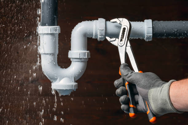 Professional Sewer Line Repair technician working in Reagan, TX